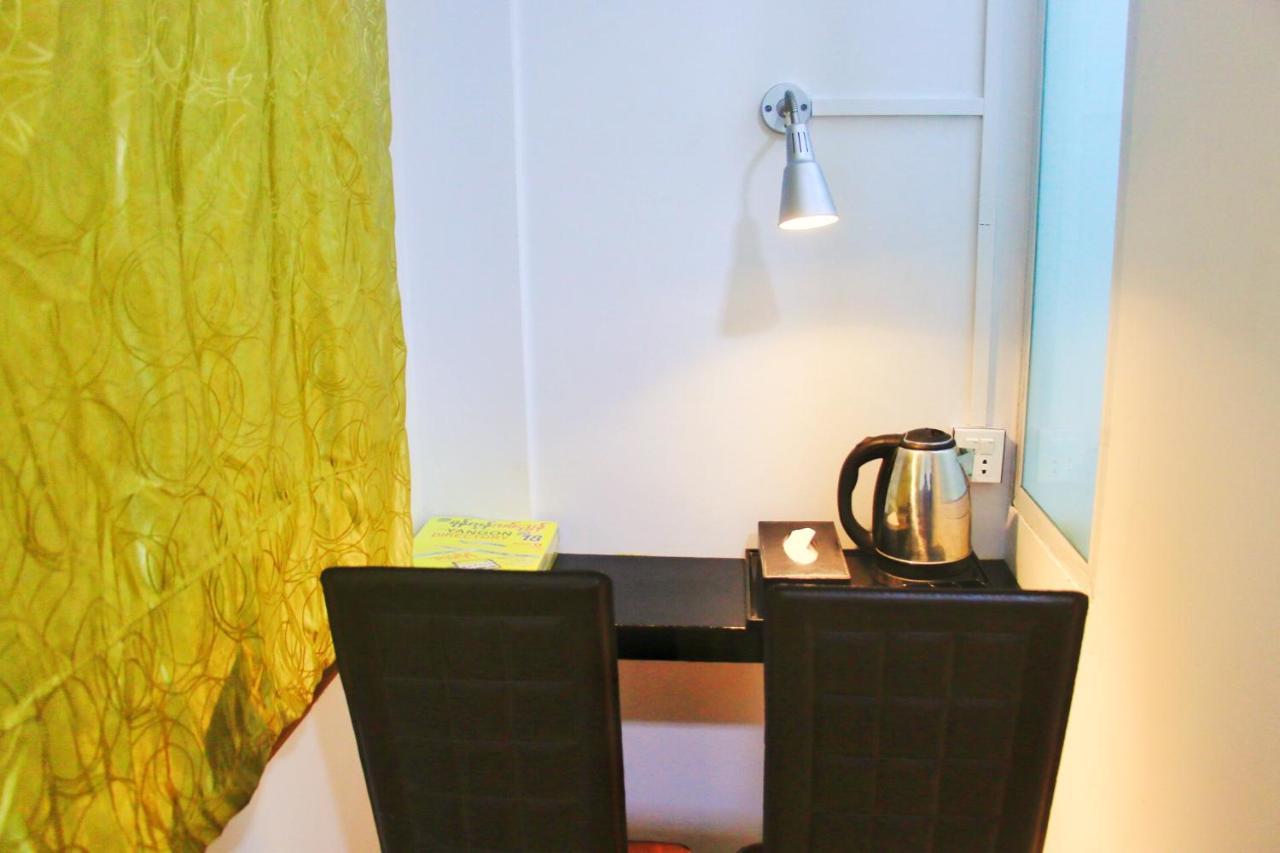 The Lodge Yangon Poshtel Eksteriør bilde