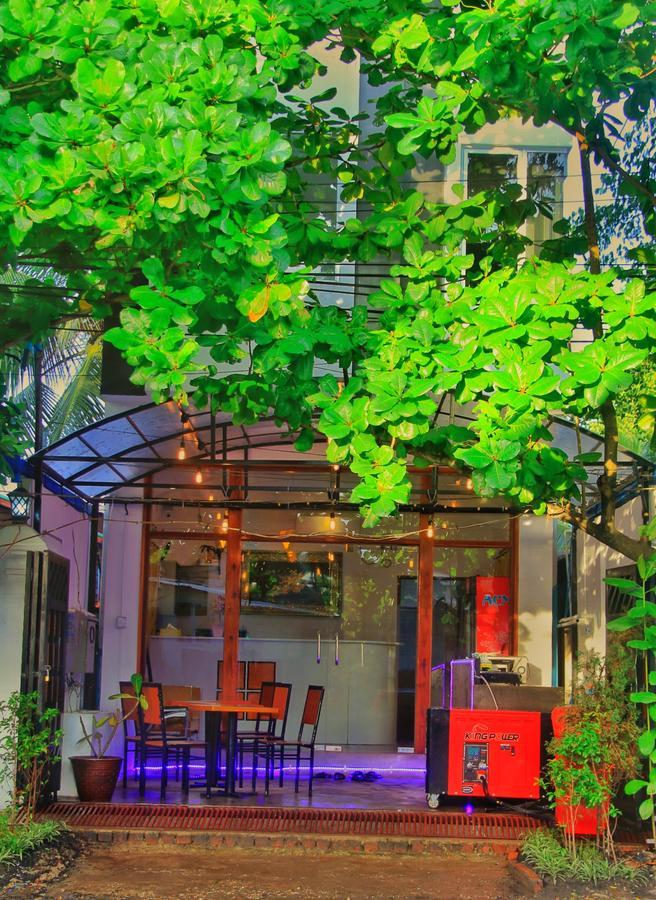 The Lodge Yangon Poshtel Eksteriør bilde
