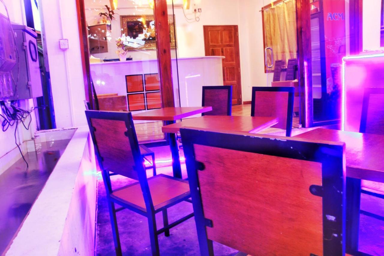 The Lodge Yangon Poshtel Eksteriør bilde